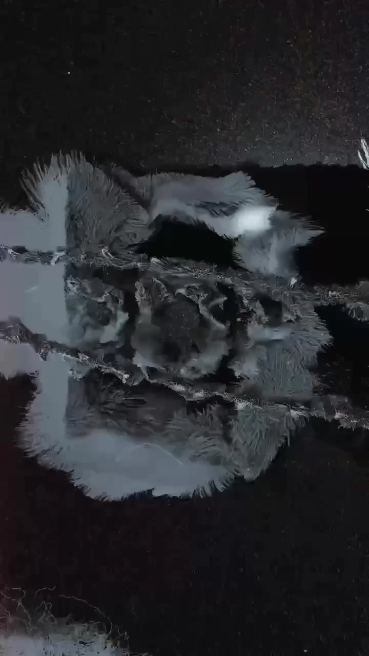 Audio-reactive material study realtime output